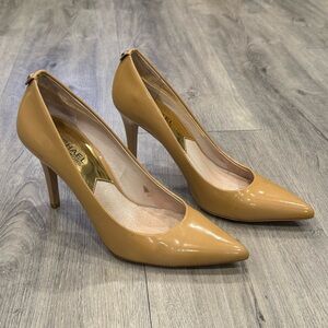MICHAEL Michael Kors Tan Formal Patent Heels